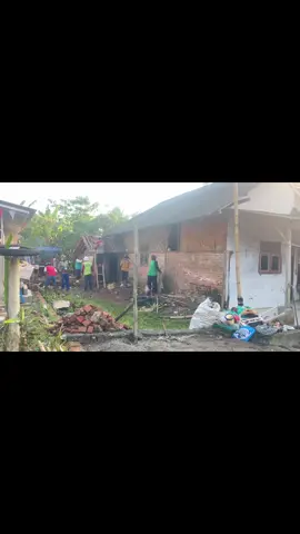 Rubuhin rumah #rumah #fyp #fypシ゚viralシ #rumahminimalis #CapCut 