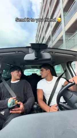 Tag your friend 😂#saintbrieuc #afghan_swag #france #brothers 