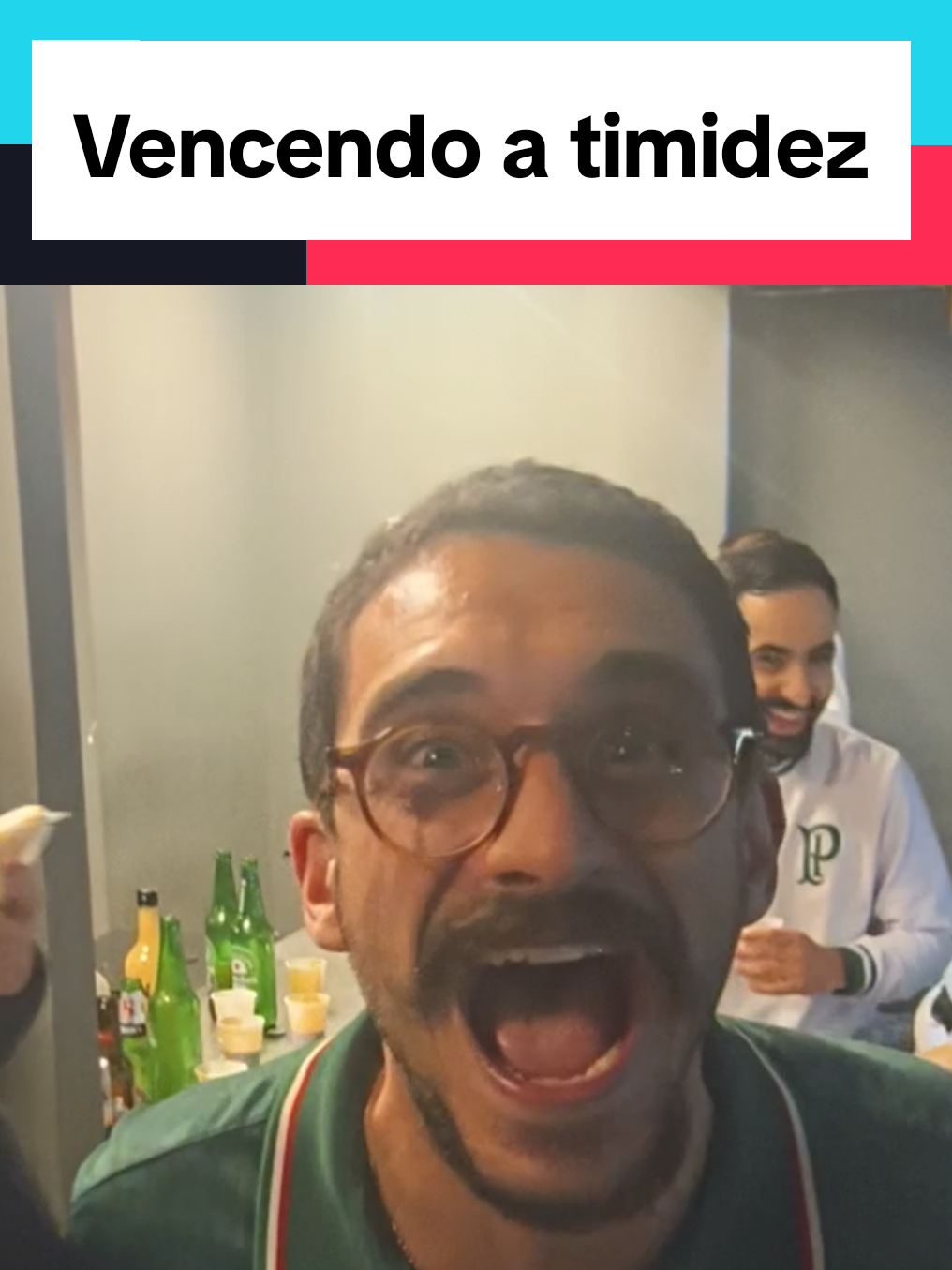 vencendo a timidez com palmeirenses 🐷 . #videosengracados #timidez #comedia #humor 