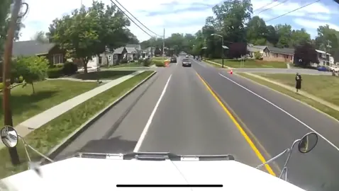 Truck crashes into house in NJ