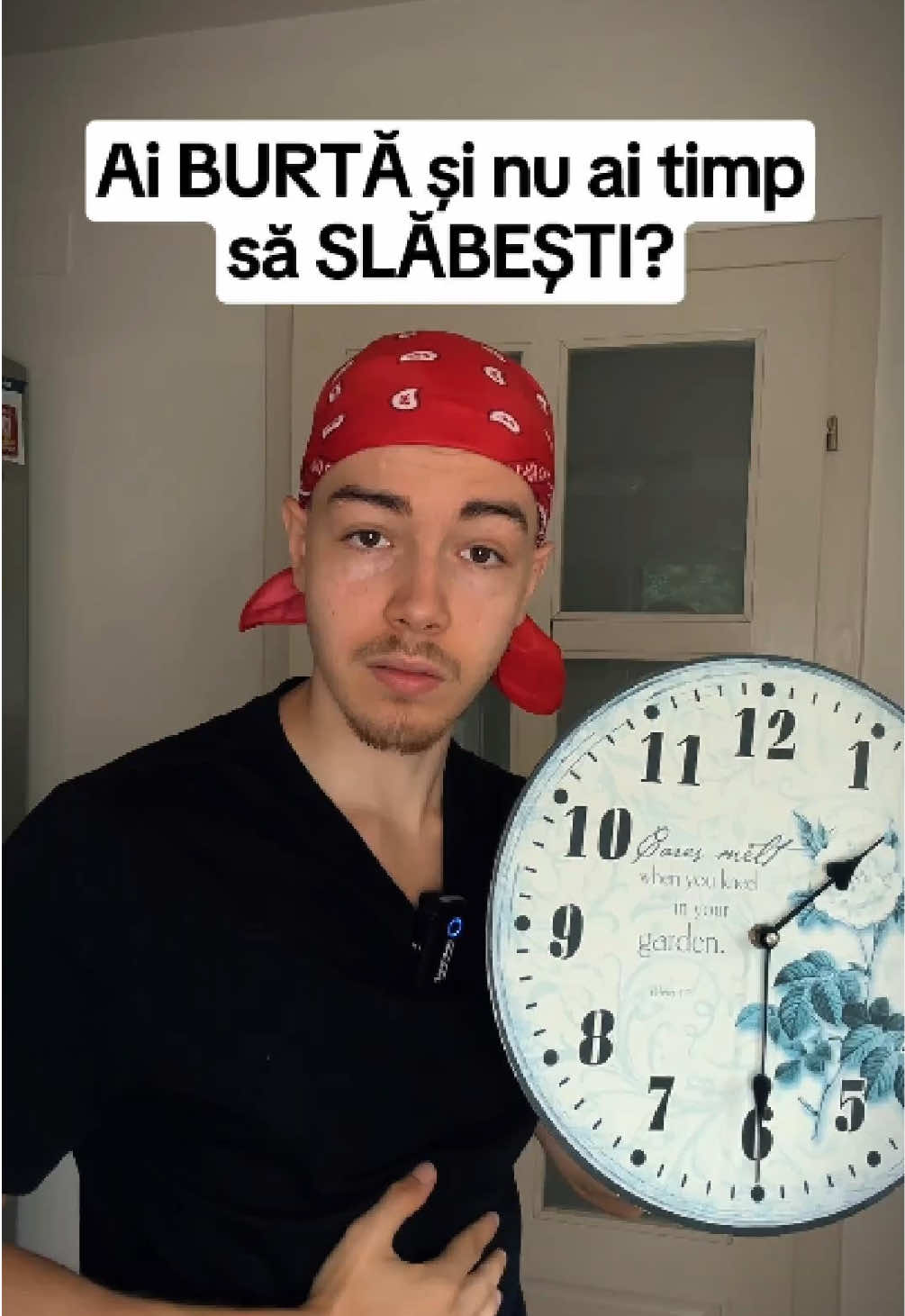 Cum să slăbești dacă nu ai DELOC timp⏰ Dacă nu ai timp să slăbești, înseamnă că faci ceva greșit, și de aia ai burtă E vorba de priorități, dar presupun că seara ai timp să bagi 3 episoade la rând pe Netflix Uite pas cu pas cum să ieși din blocajul ăsta și să slăbești chiar de azi Planifică-ți mesele. Nu trebuie să gătești ore întregi, dar ia-ți 10 minute în plus dimineața ca să îți faci masa de prânz. Sau o seară înainte  Dacă nu ai timp de sală, fă un antrenament scurt de 20 de minute pe zi. Te ajută să îți crești energia și să arzi calorii extra Creează obiceiuri mici în fiecare zi. Nu începe cu schimbări mari Azi bea mai multă apă, mâine culcă-te mai devreme și tot așa. Crede-mă că se adună În cazul în care simți că a venit momentul să iei asta în serios, răspunde cu “FIZIC” și vedem dacă putem face ceva  Follow la @matei_voda pentru sfaturi zilnice despre fitness și slăbire!🏆 #Fitness #slabire #slabiresanatoasa #mancaresanatoasa #nutritionist  