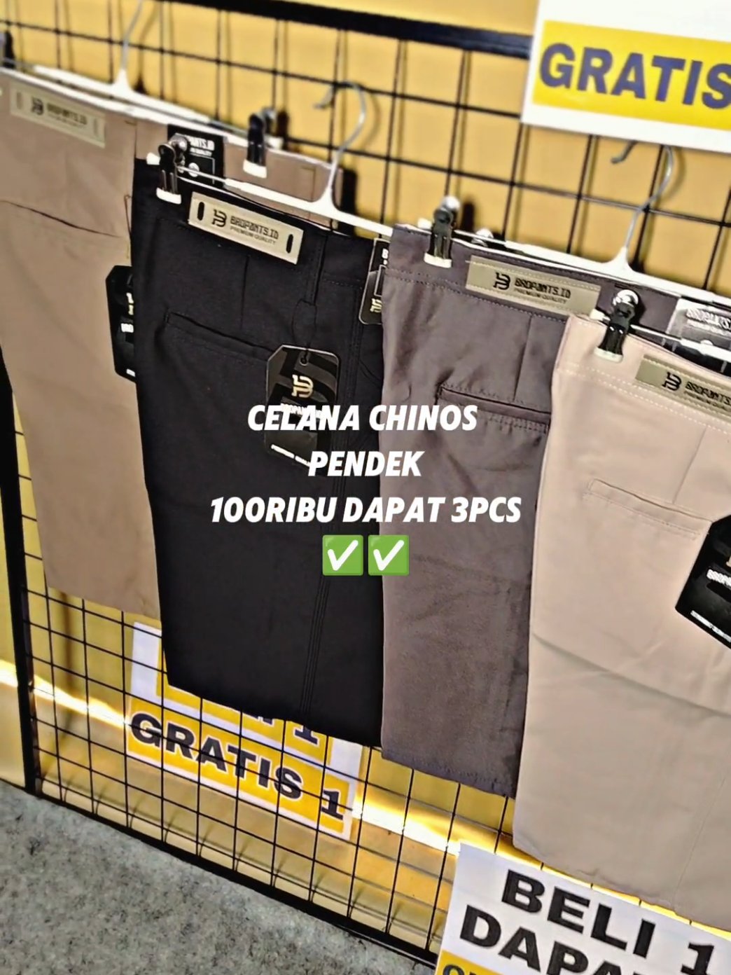 ambil promonya saat kita live ya guyss🤩🥳#celanachinos #celanachinospendek #celanapendek #celanapendekpria #fyp 
