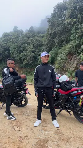 @MR.पारा🤟 @Mr:Akash💯💚 @Bîrêñdrã Vãî 