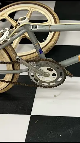 I really enjoy restoring a part if I think it’s possible 👌🏻 #bmx #bmxtiktok #restoration #80s #trending 