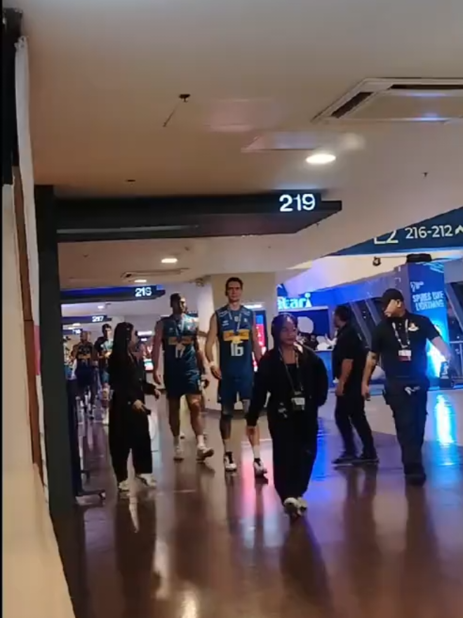 CONGRATULATIONS ITALIA CHAMPION!! 🏆🇮🇹 I’m so lucky I got to see you up close🥺🫶 #FIVB #italy #volleyball #fivbmensworldchampionship 