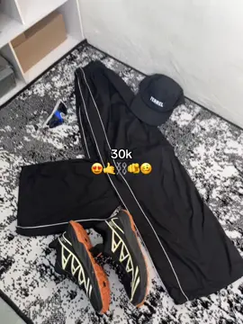 Buruan cui, seller salah ngasih harga kyaknya #trackpants #Running #Hiking #baggypants 