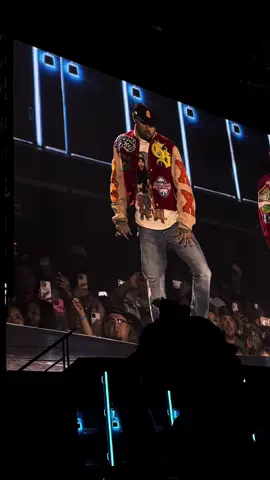 Take me back😩 #fyp #chrisbrown #chrisbreezy #concert #sanantoniotx 