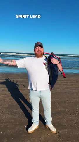 I hope you have all had the most wonderful Sunday.  Sending love from St Andrews in Scotland 🏴󠁧󠁢󠁳󠁣󠁴󠁿 #oceans #bagpipes #hillsong #worship #foru 