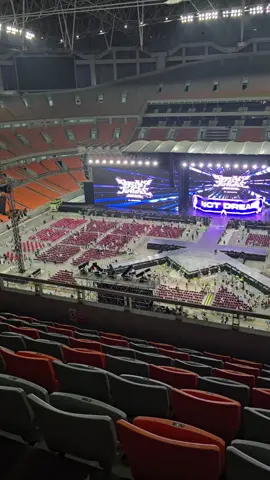 duduk lama sambil nginget-menginget, karna lupa abis nonton apa😥 #nct #nctdream #tds4 #tds4jakarta 