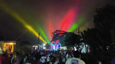 Aurora e Jatim geleng2#@HKL LIGHTING @𝙚𝙢𝙬𝙚 𝙤𝙛𝙛𝙞𝙘𝙞𝙖𝙡🇲🇨 #fyp #4u #fyp 