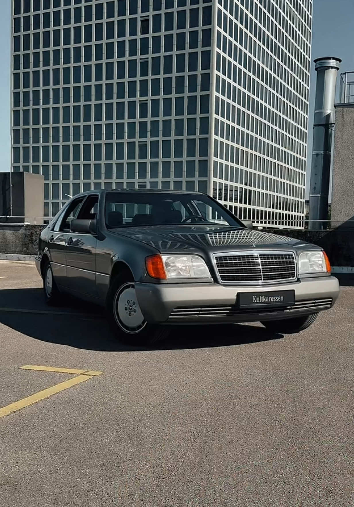 W140 in business dress #mercedesbenz #classicmercedes #CapCut 