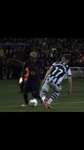he’s back. #yamal #foot #footballedit #edit #barcelonafc @Lamine Yamal 