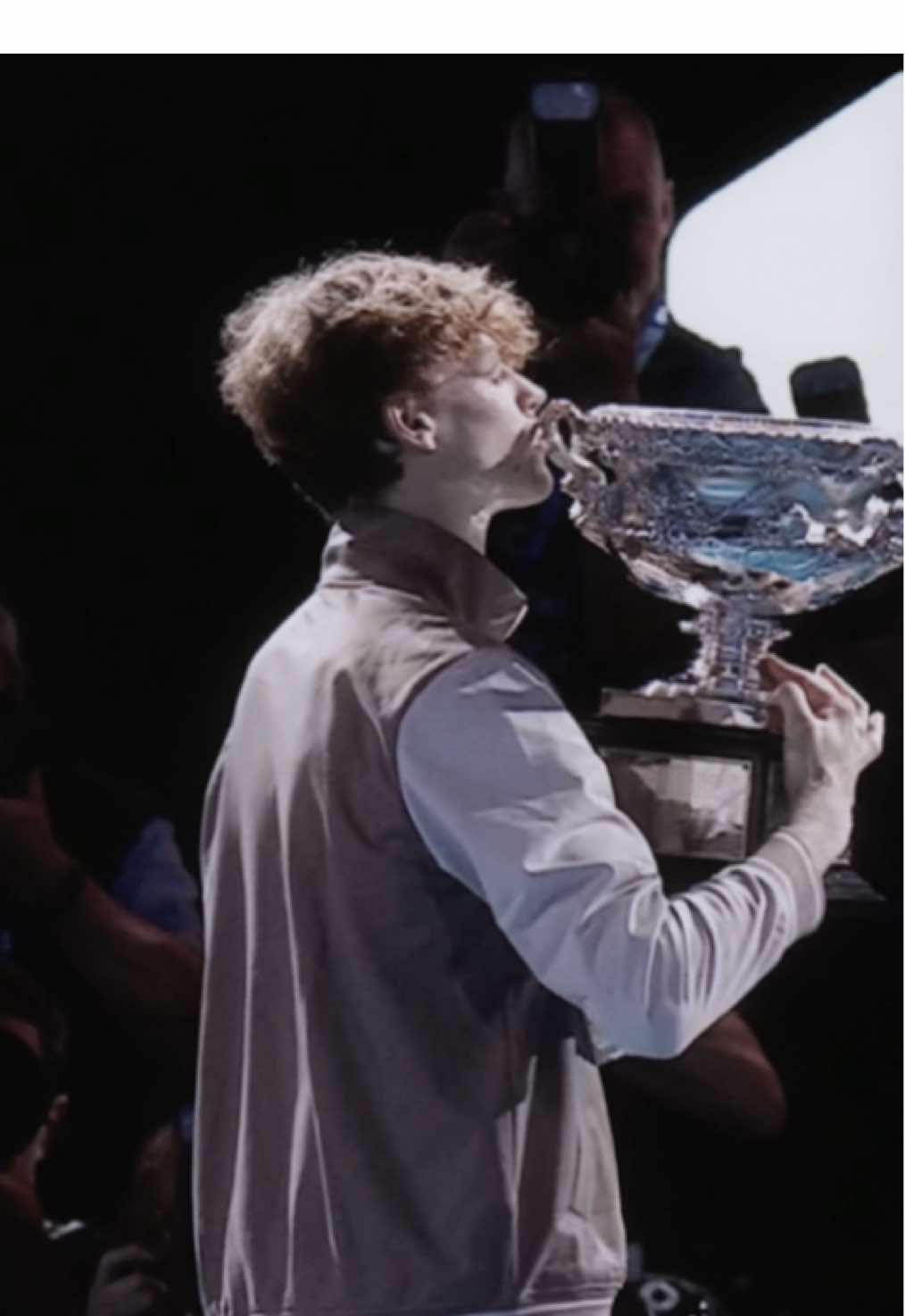 #JANNIKSINNER | little jannik wouldn’t believe what he’s achieved so far, 4 grand slams and 65 weeks as world no.1, he’s living a dream he never imagined would become reality😭 | #janniksinneredit #tennisplayer #tennisedit #fyp | keywords: jannik sinner edit tennis player nike atp tour grand slam winner charli xcx everything is romantic 