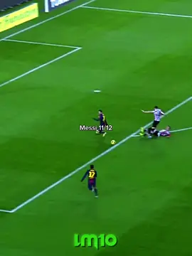 Supreme skilled Messi 2011/12 ☠️🔥 #messi #lionelmessi #goat #football #footballtiktok 