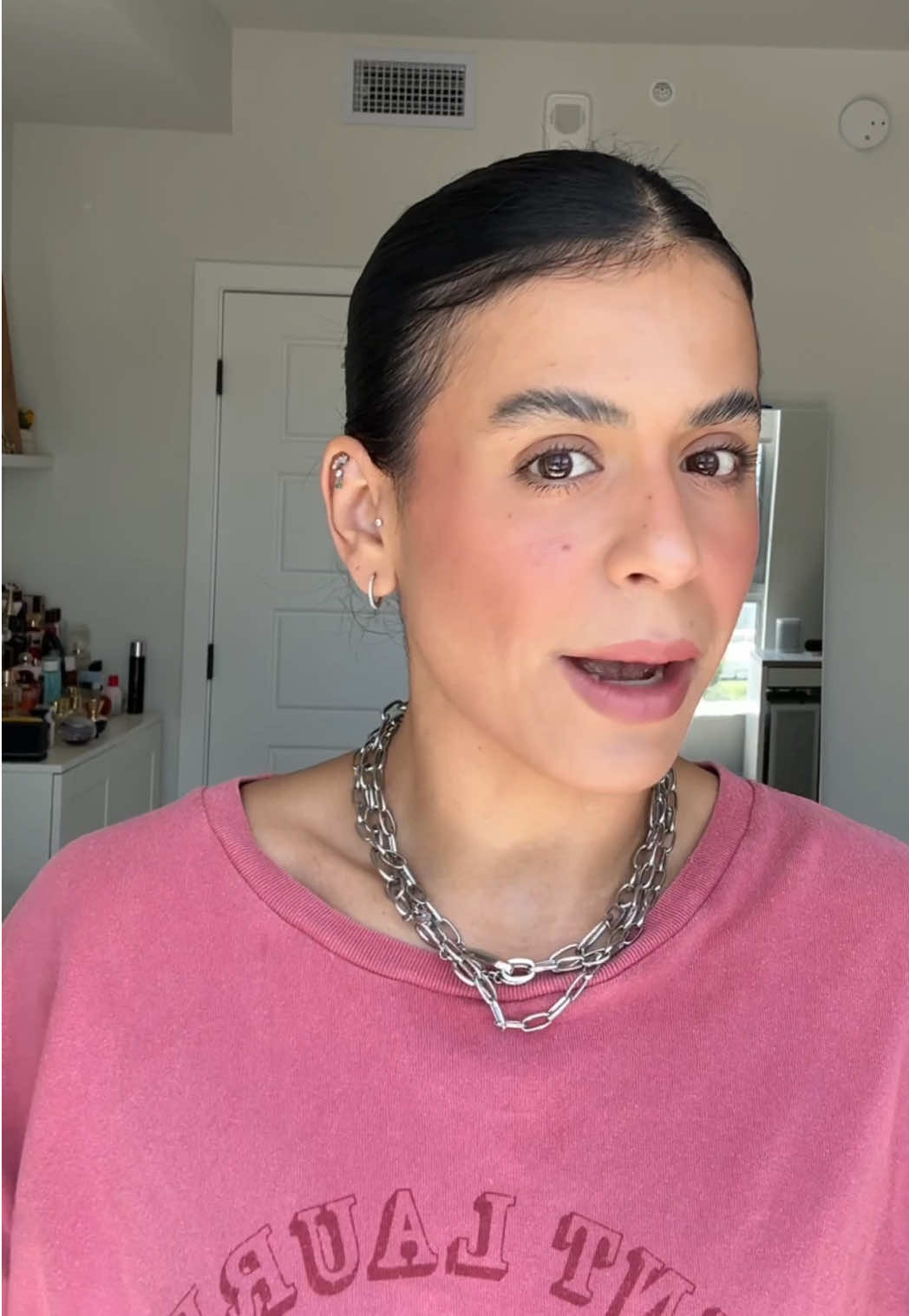 El acabado es IGUALITO, la duración también… así que ya tú decides cuánto quieres pagar ✨ #ElVerdaderoDupe #MakeupDupe #B#BeautyOnABudgetM#MakeupLoversDupeAlert 