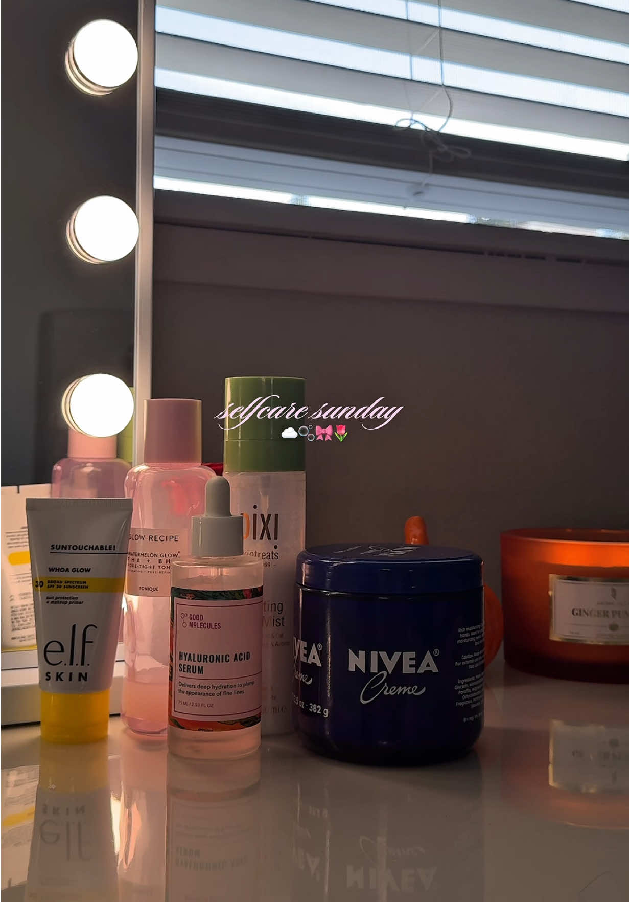 a relaxing Sunday 💗  @L’Oréal Paris @Dove Beauty & Personal Care @LaRochePosayUS @Tree Hut @Glow Recipe @Good Molecules @NIVEA @elfcosmetics @Pixi Beauty @Redken  #SelfCare #selfcaresunday #selfcareroutine #skincare #cleangirlaesthetic 