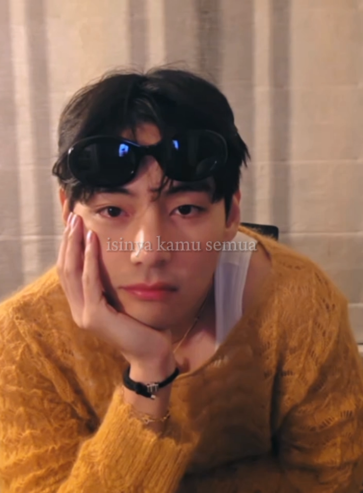 aakkkkhh gabisa ini terlalu ganteng🫠🫶🏻💋 #taehyung #kimtaehyung #bts #army #fyp 