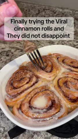 Not sure why I’ve waited so long to try this one 😍 its delicious! #fyp #baking #Foodie #BakeWithMe #EasyRecipe for the recipe just type in your search bar “viral cinnamon rolls” 👏  