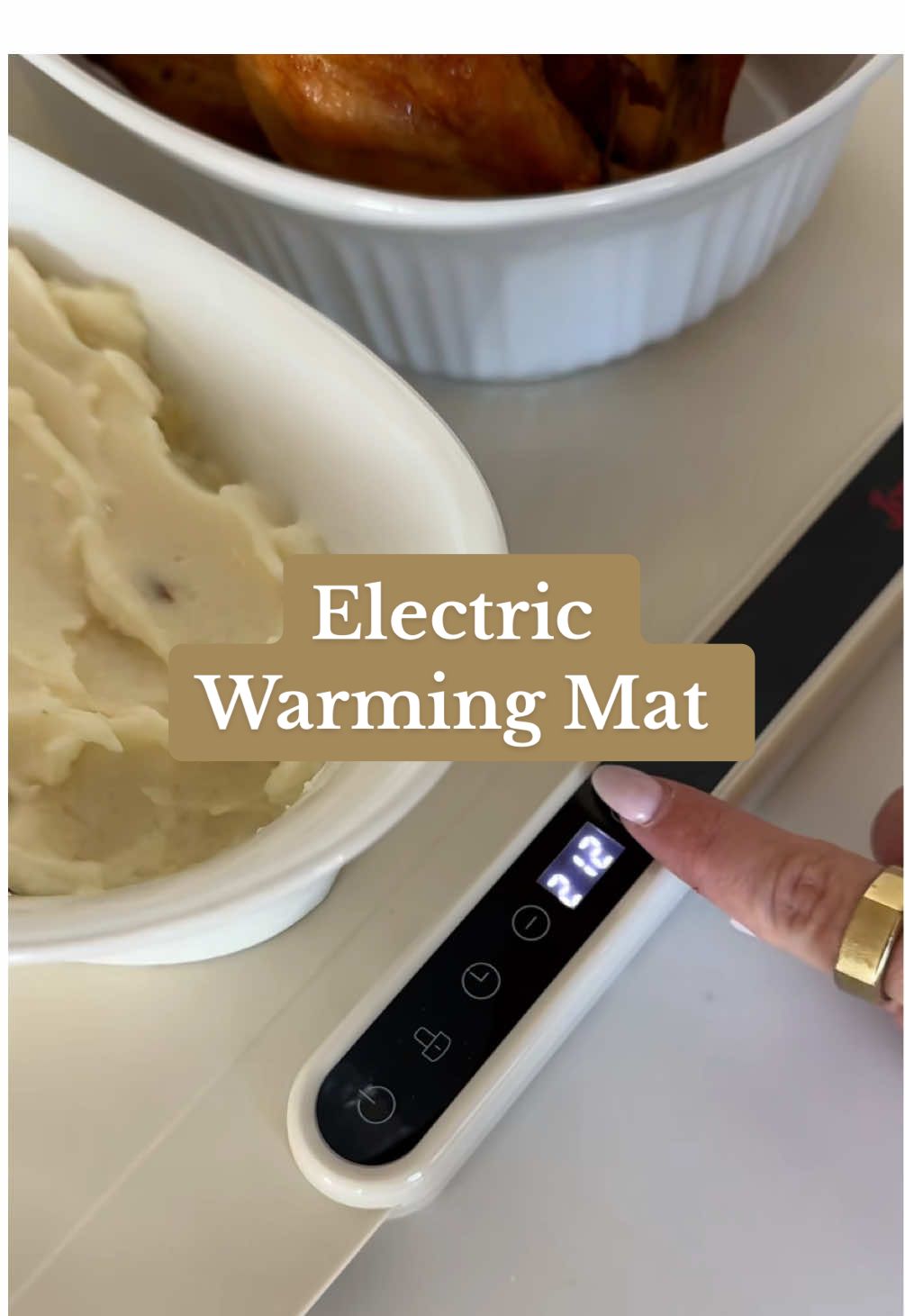 Cold food is never on the menu 🍽️ Shop this electric warming mat now at the link in bio. #amazonfinds #amazonkitchen #dinnerparty 🎥: @kaitlyn💌 amazon home finds 