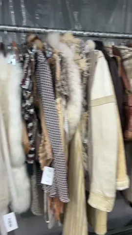 Went to the shop 925 sale! Did a haul at the end but it was sm fun :) they had so many cute stuff, I’d def come back  #shoppinghaul #shoppingvlog #vintagefashion 