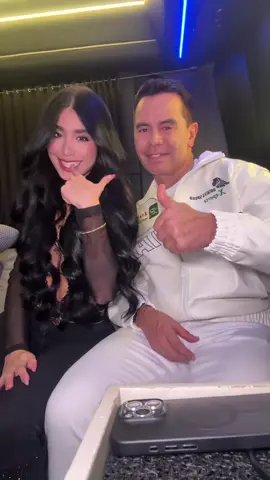Lo convencí jajajajjaja😂😍  @JhonnyRivera 