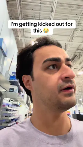 These stores are scamming people  #tiktokshopcreatorpicks #tiktokshopblackfriday #sharkvacuums #vacuum #christmasgifts 