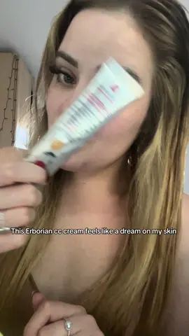 By far my favourite product to ever walk into my life… the erborian CC cream. It just blurs everything, covers redness, makes your skin brighter, gives you a glow, a beautiful tint and feels so lightweight on the skin. I will forever have this in my makeup bag. #erborian #cccream #skincare #makeup #glowingskin 