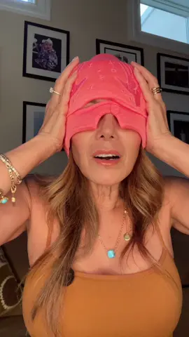 This migraine cap is perfect 👌🏼#tiktokshopcreatorpicks #migrainecap #sleepmask #sleepingmask #headwear 