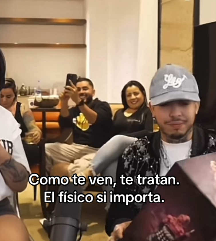 Yina no es de mi AGRADO, pero en ese momento me sentí mal por ella. Aclaro, solo en esa parte del stream, porque en las demás amé que westcol le dijera sus verdades en la cara.🤭 #yinacalderonoficial #westcol #karinagarciaoficiall #fyp 