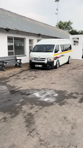 ikhona le moto bafana bami🙌🏾🔥#welovecabs #carletonvilletiktok #undlalowamanzi #taxidriver #cabsnation 