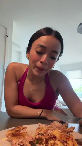 cuando yo cocino: 🥙🥦cuando el cocina: 🌯🌮