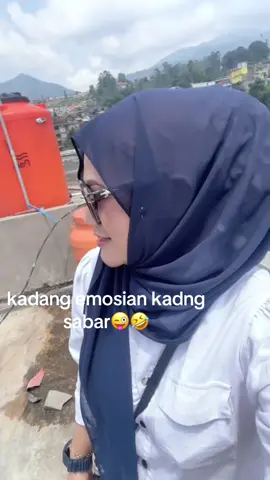 semangat pagi ya🥰#creatorsearchinsights2025 #livetiktok #TEHmanis #lipsync #fyppppppppppppppppppppppp 