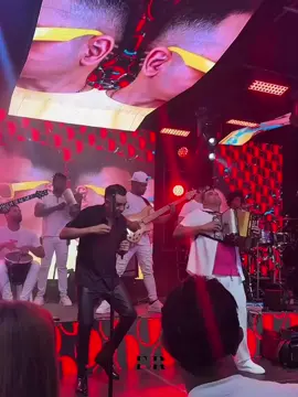 Me cogió ese celular, casi lo estrella🤦🏽 #vallenato #reels #diegodaza 