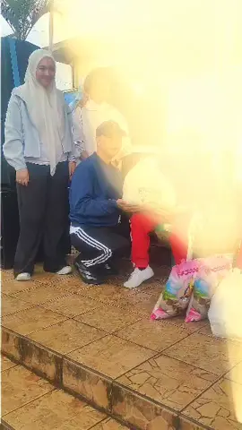 Rejang Lebong bahagia lahir dari perhatian pada orang tua. Bersama Fikri-Hendri, mari rawat kasih, jaga do'a dan kuatkan bersama