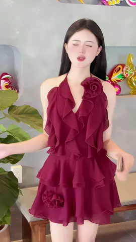 Chiếc vây huyền thoại nhà em #nganlinhshop #phoidoxinh #vayxinh #tiktok 