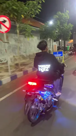 Terlalu fokus nang kerjoan sampek lali karo spedah kesayangan🥹#fypviralシviral #penggunaring17 #madurastyle #savering17 #tongasstyle 