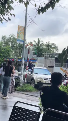 Chi 4 hôm nay chơi căng quá 😀😀😀😀