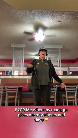 The more hours the more money 🤑 #fypシ #carlsjr #blowup #work #relatable 