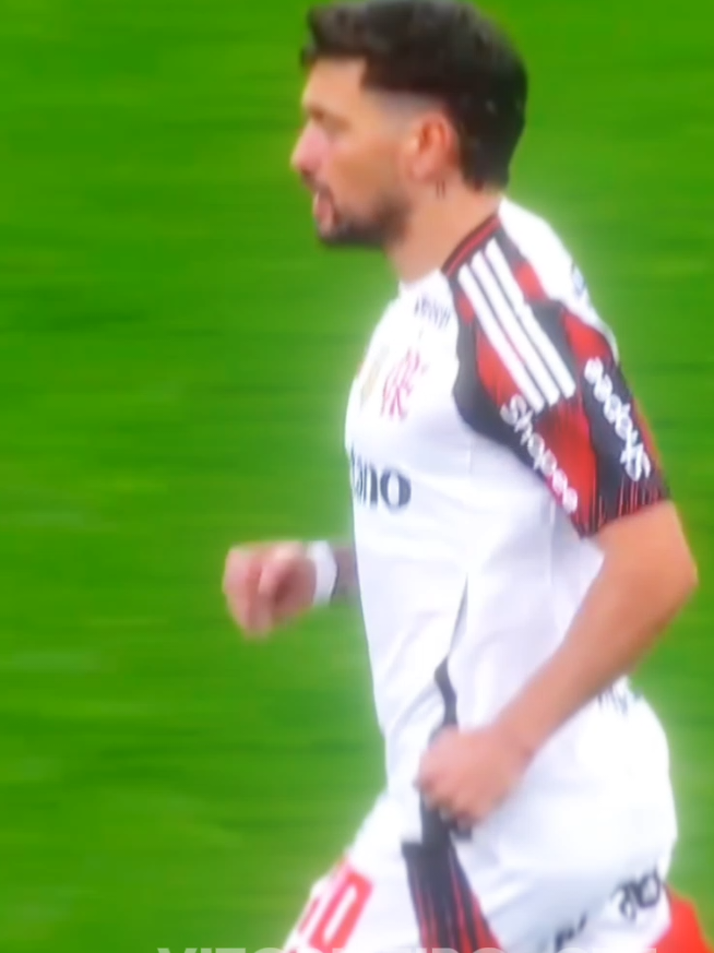 De virada segue o líder ♥️🖤💨  #flamengo #hojetemflamengo #mengo #edit #fyp 