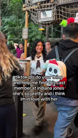 hope this reaches the right audience #disneyland #wlw #castmember #disneycastmember #indianajones 