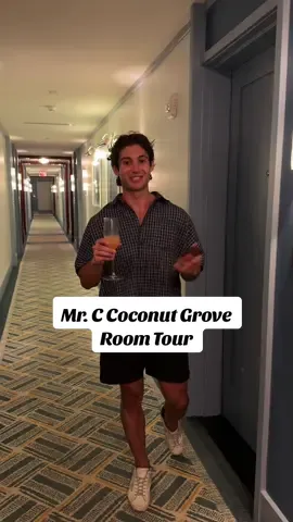 We just checked into Mr. C Coconut Grove in Miami so here is a little room tour! #hotelroomtour #miamihotels #5starhotel #luxuryhotel 
