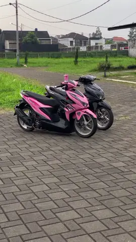 burem ga guys? btw mampir akun ke 2 ku gys @liveriya. v2  #LIVERIYA🌸 #ogahjinjitstyle #fitmen #beatcbspinkstyle #modifikasibeat 