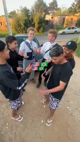 papo de tá ensinando o molejo pros gringo 🇺🇸😂