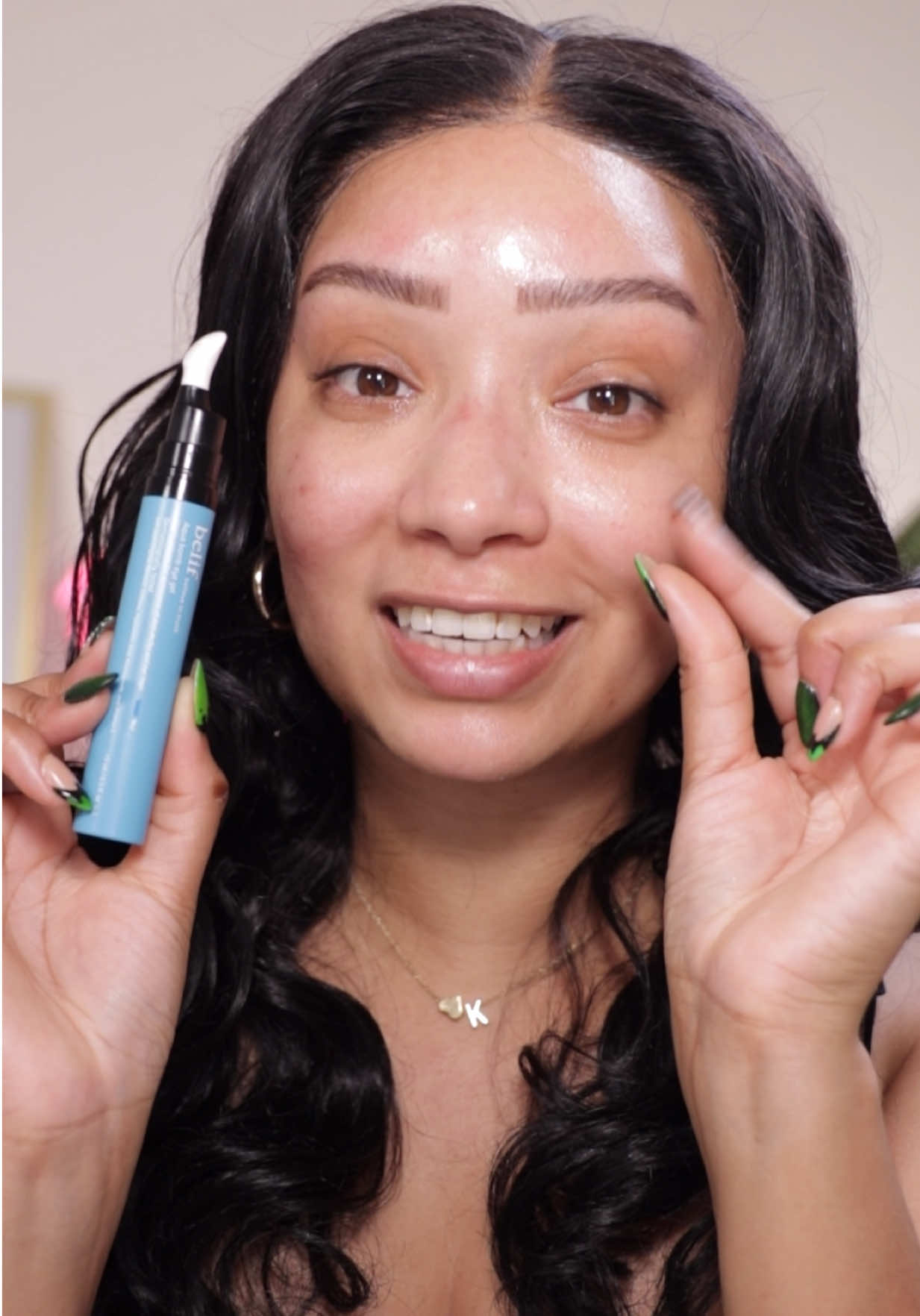 This eye gel from @belif USA is AMAZING!! #makeup #skincaretips #belifaquabombeyegel 