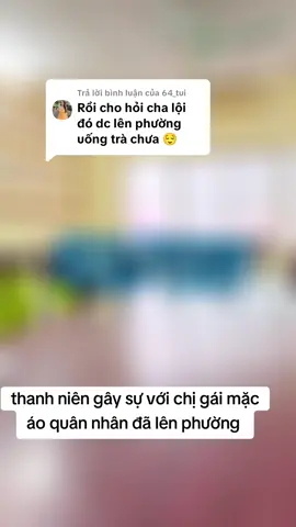 Trả lời @64_tui Ngay sau khi tiếp nhận thông tin, Đội Cảnh sát giao thông đường bộ số 7 (Phòng Cảnh sát giao thông – CATP Hà Nội) đã khẩn trương xác minh. Bằng các biện pháp nghiệp vụ, lực lượng chức năng xác định người điều khiển xe SH là anh Nguyễn Đức T. (sinh năm 1988, trú tại phường Hà Đông, TP Hà Nội) và mời đến cơ quan Công an làm việc.. N.D.T tại cơ quan công an. N.D.T tại cơ quan công an. Tại buổi làm việc, anh T đã nhận thức được hành vi chưa đúng của mình, đồng thời thừa nhận vi phạm các quy định về an toàn giao thông, gồm không đội mũ bảo hiểm và điều khiển xe không có gương chiếu hậu. Nơi xảy ra sự việc. (Ảnh cắt clip) Nơi xảy ra sự việc. (Ảnh cắt clip) Căn cứ tài liệu thu thập, Đội Cảnh sát giao thông đường bộ số 7 đã lập biên bản vi phạm hành chính đối với Nguyễn Đức T. về các hành vi trên, đồng thời tạm giữ giấy phép lái xe để xử lý theo quy định. Hiện Công an phường Hà Đông đang tiếp tục củng cố hồ sơ, xác minh các tình tiết liên quan để xem xét xử lý theo thẩm quyền.theo đời sống Pháp luật #giaothong #vanhoagiaothong #xh #xuhuong 