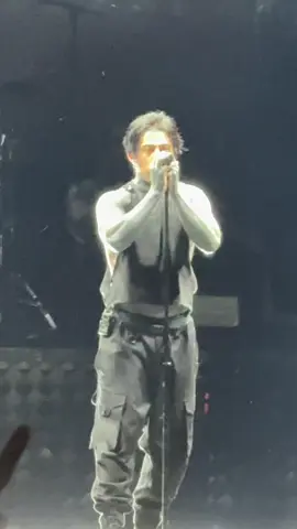 🧎‍♀️🧎‍♀️ #RonnieRadke #GodisaWeapon #FallingInReverse
