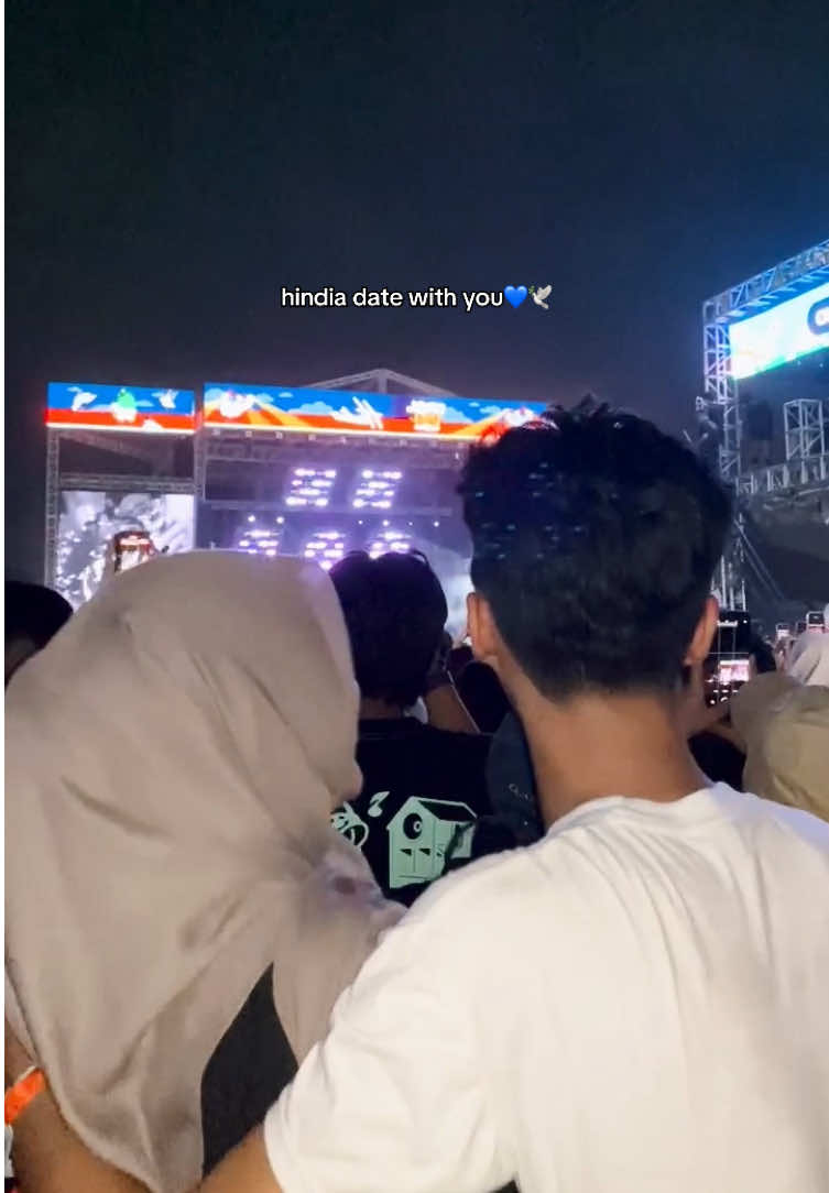 with everything u are🤍 #hindia 
