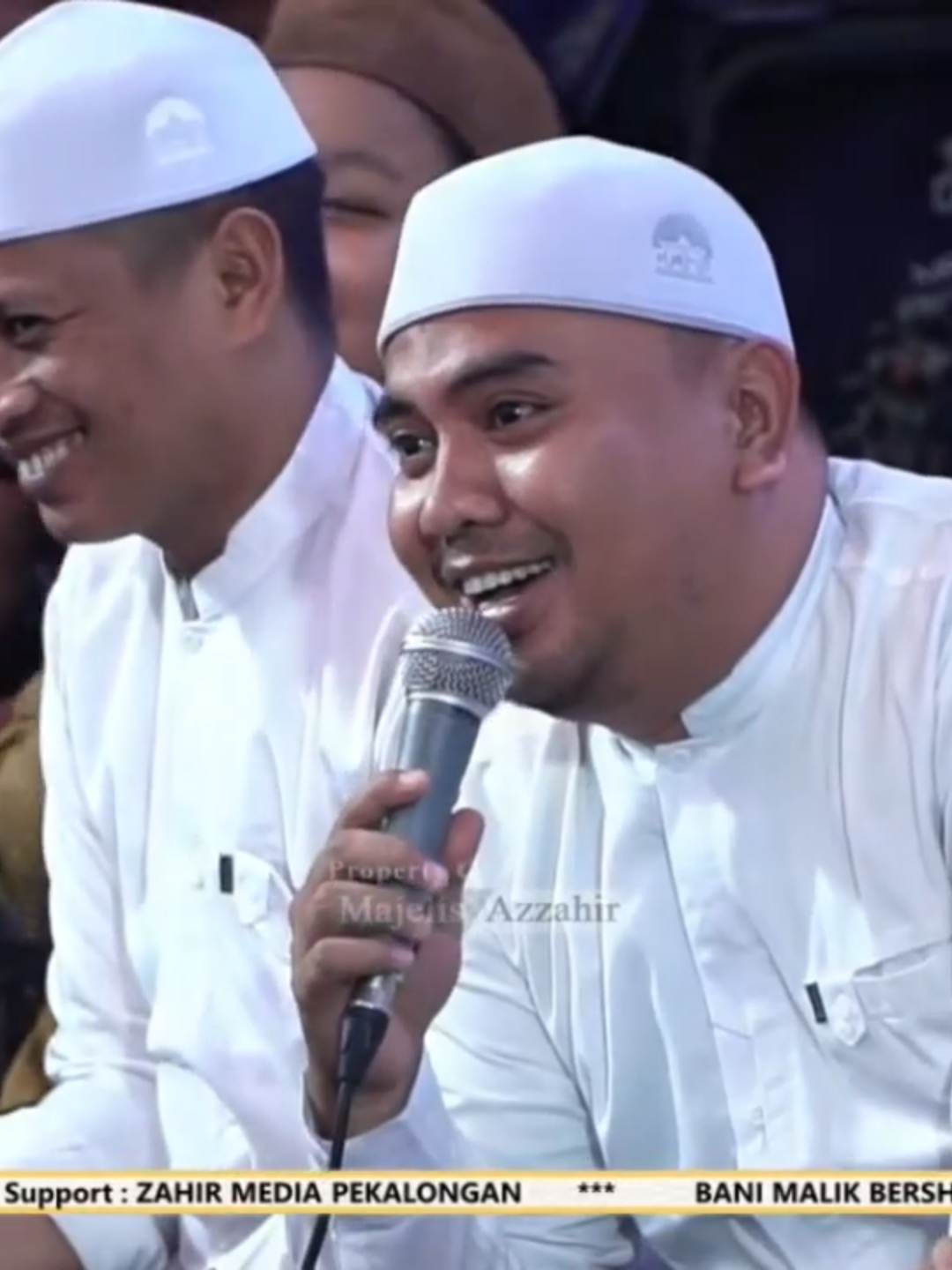 DUET NADA TINGGI UST AFI - SHOLAWAT BADAR #azzahirpekalongan #kanzussholawat #hasanerlangga #majelisazzahir #azzahir #darbuka #madaihuna #habibalizaenalabidinassegaf #sholawatbadar
