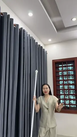 Rèm cửa gấm 3 lớp dày đẹp hàng chất lượng các bác yên tâm. Nói không với vải mỏng rẻ.  #oanhoioanh  #remcuacaocap #rèmvaigam #noithatnhacua 