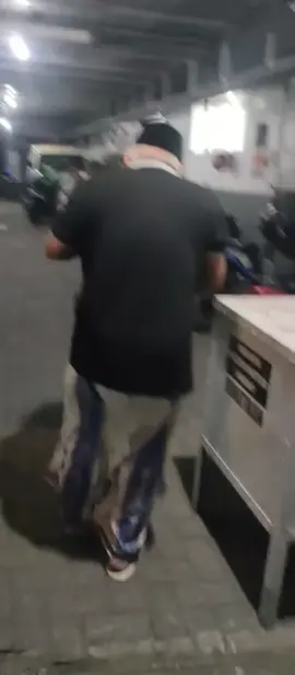 jika ada yang ringan jangan memilih yang berat. jika ada yang mudah, jangan milih yang sulit. Ingat,kalian adalah manusia yang di cipta penuh dengan kelemahan#mim #yaimim #sahara #uinmalang #imammuslimin 